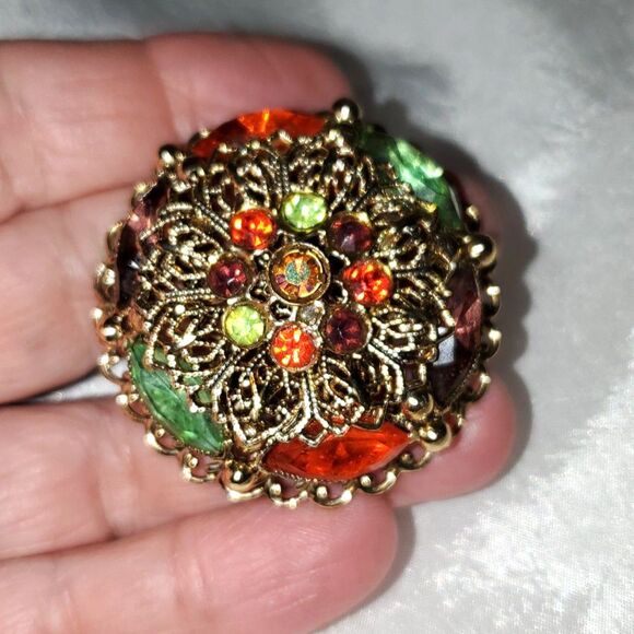 A Vintage Rhinestone Brooch Pin Gold Tone Filigree Boho Domed Artistic As-Is - Picture 2 of 12